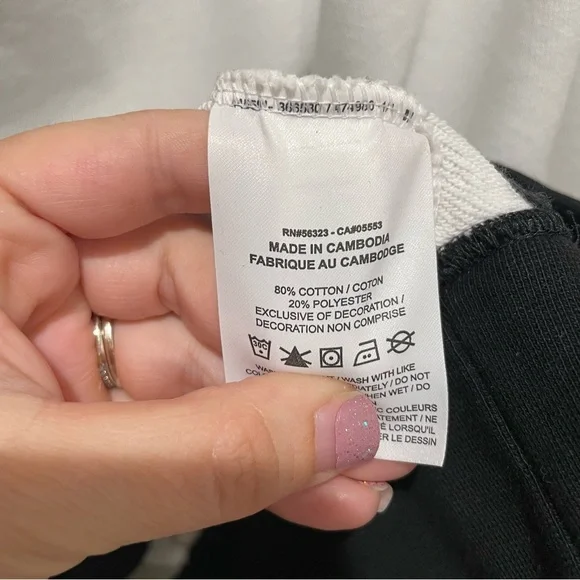 Nike Oversized Sportswear Sweatshirt Black and White Size Small - Picture 10 of 11